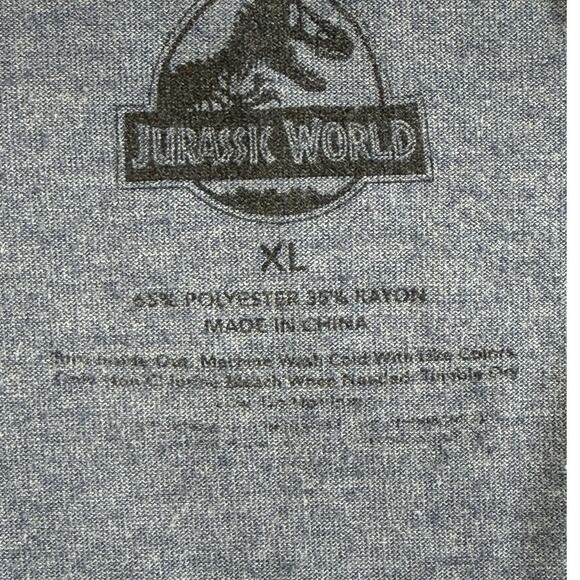 Jurassic World Womens XL Colorful Tie Dye Logo Graphic Tee Artsy Iconic Classic - Picture 4 of 9